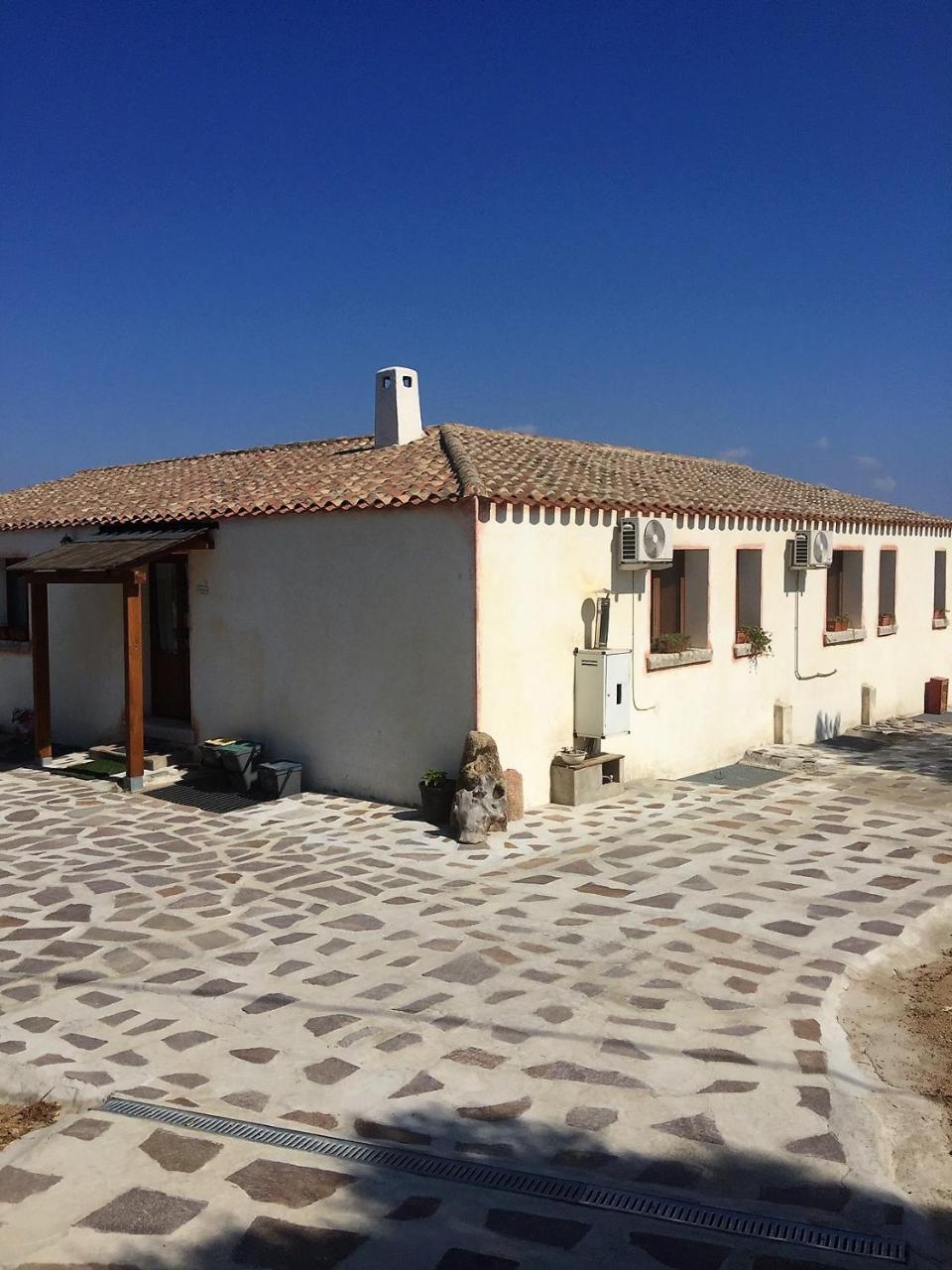 B&B Su Donnigheddu Rudalza Luaran gambar